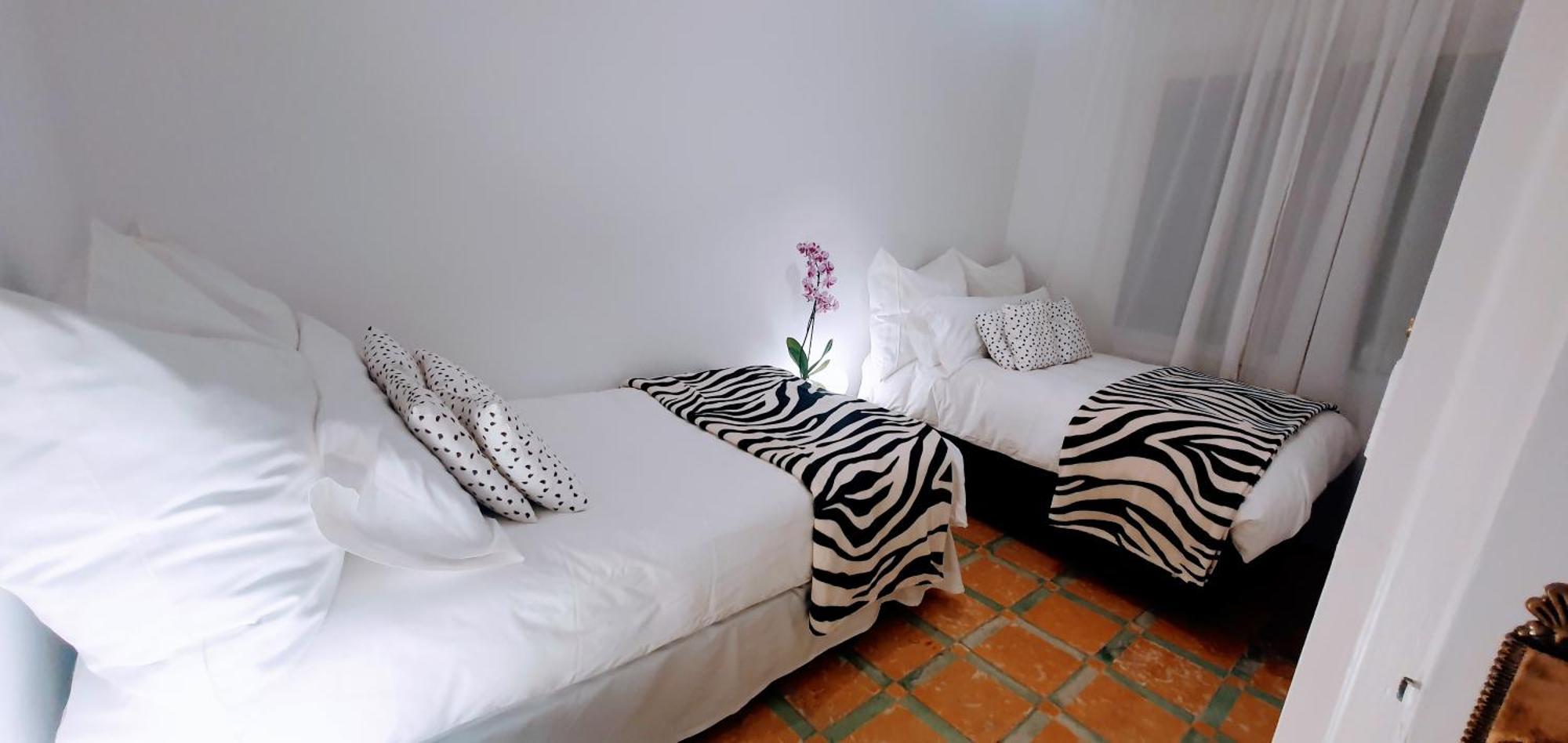 La Casilla Villa Cajar Bagian luar foto